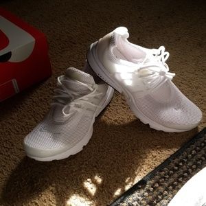 Nike Air Presto White/White/Black